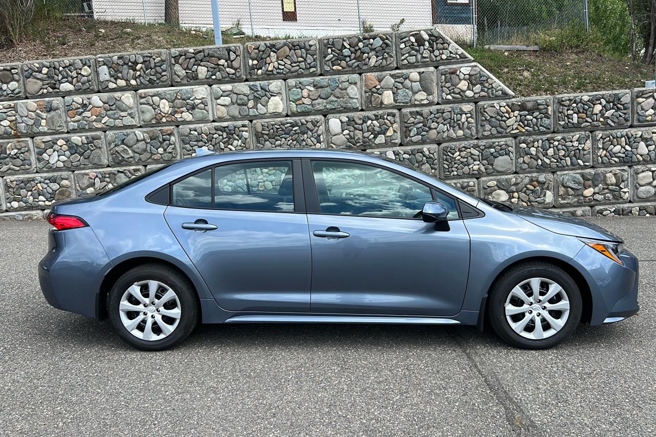2025 Toyota Corolla LE Photo