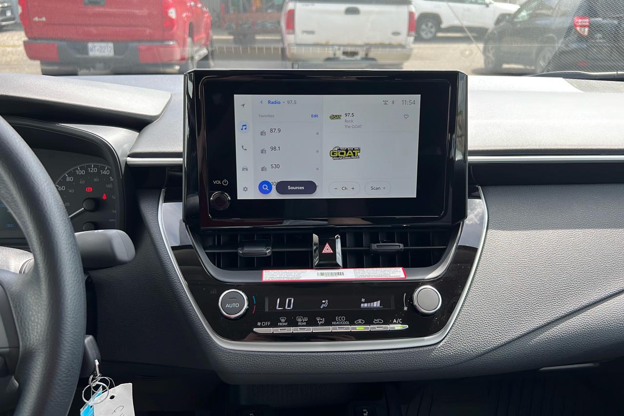 2025 Toyota Corolla LE Photo