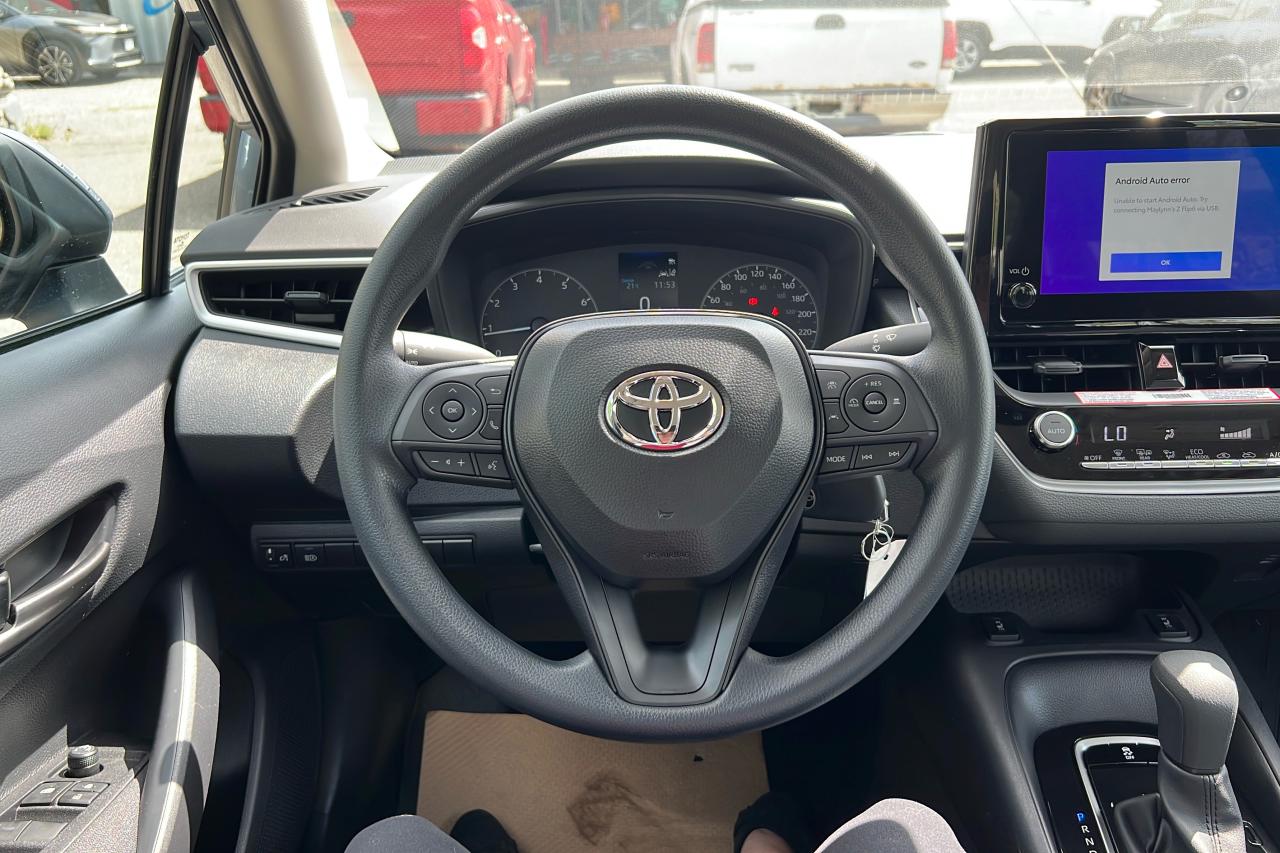 2025 Toyota Corolla LE Photo