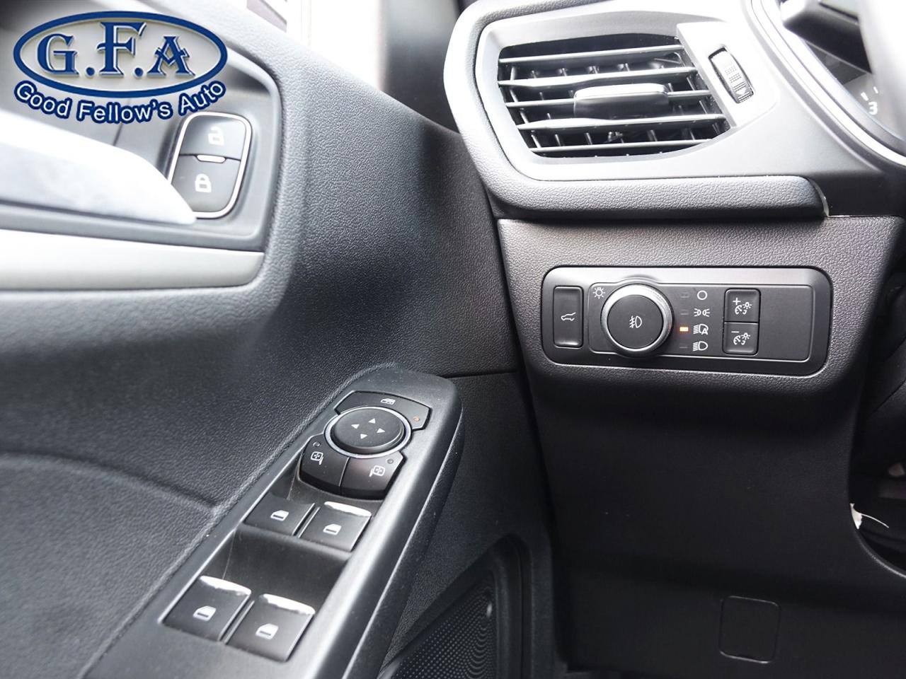 2022 Ford Escape SEL MODEL, AWD, LEATHER SEATS, PANORAMIC ROOF, NAV Photo41