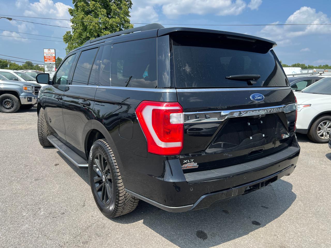 2021 Ford Expedition XLT - Photo #4