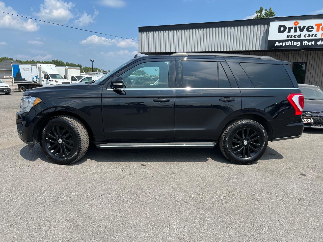2021 Ford Expedition XLT - Photo #3