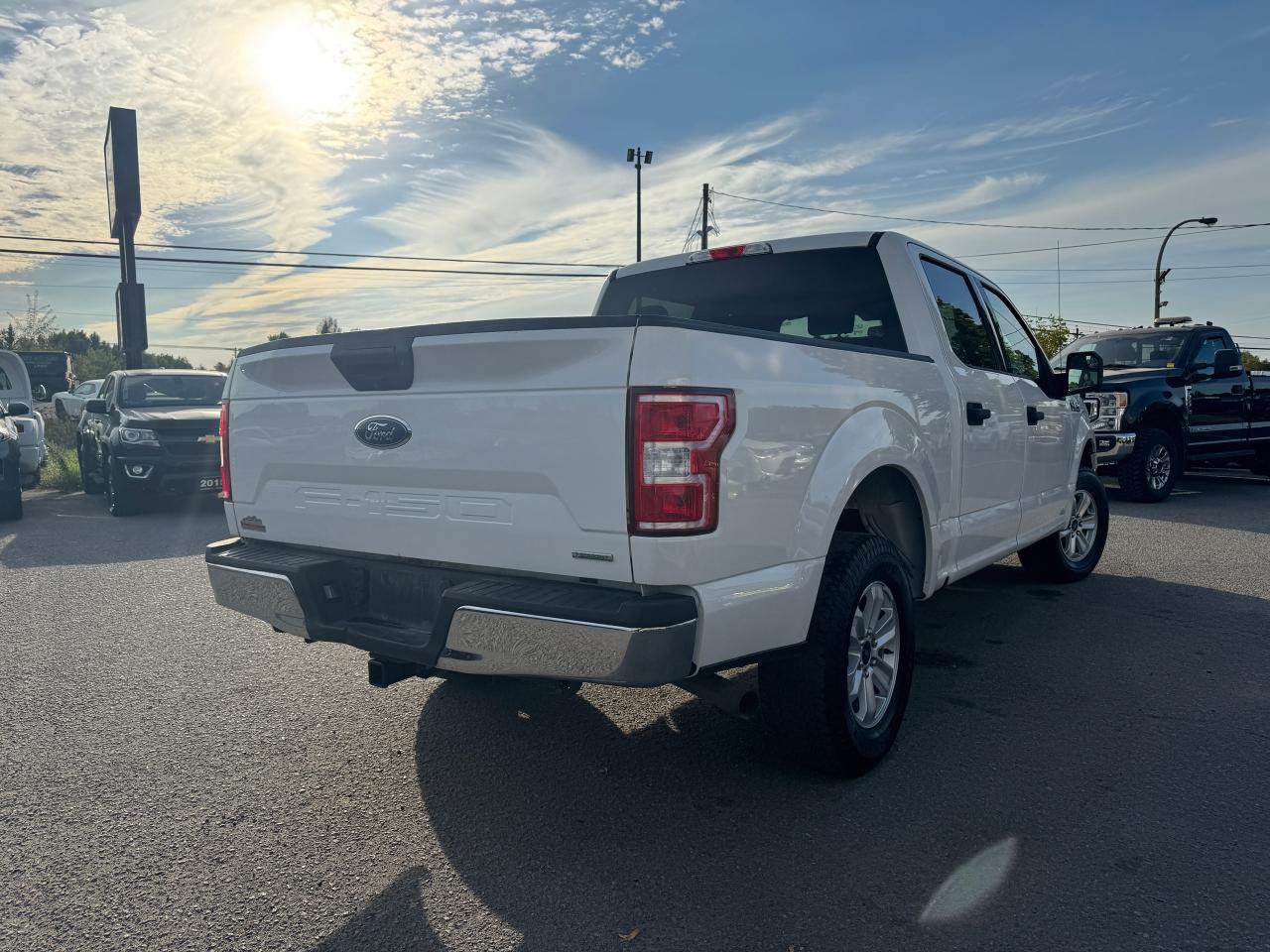 2019 Ford F-150 XLT Photo3