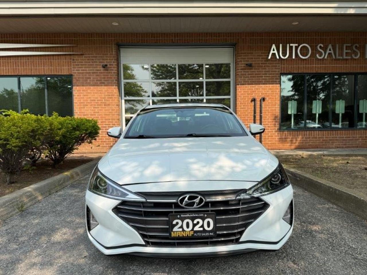2020 Hyundai Elantra Luxury Apple CarPlay Leather Camera Push Start Photo5