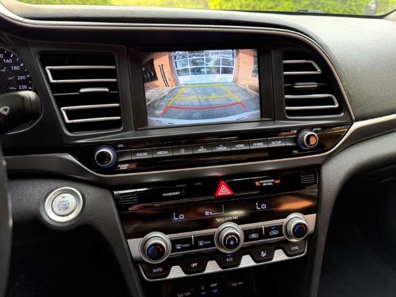2020 Hyundai Elantra Luxury Apple CarPlay Leather Camera Push Start Photo