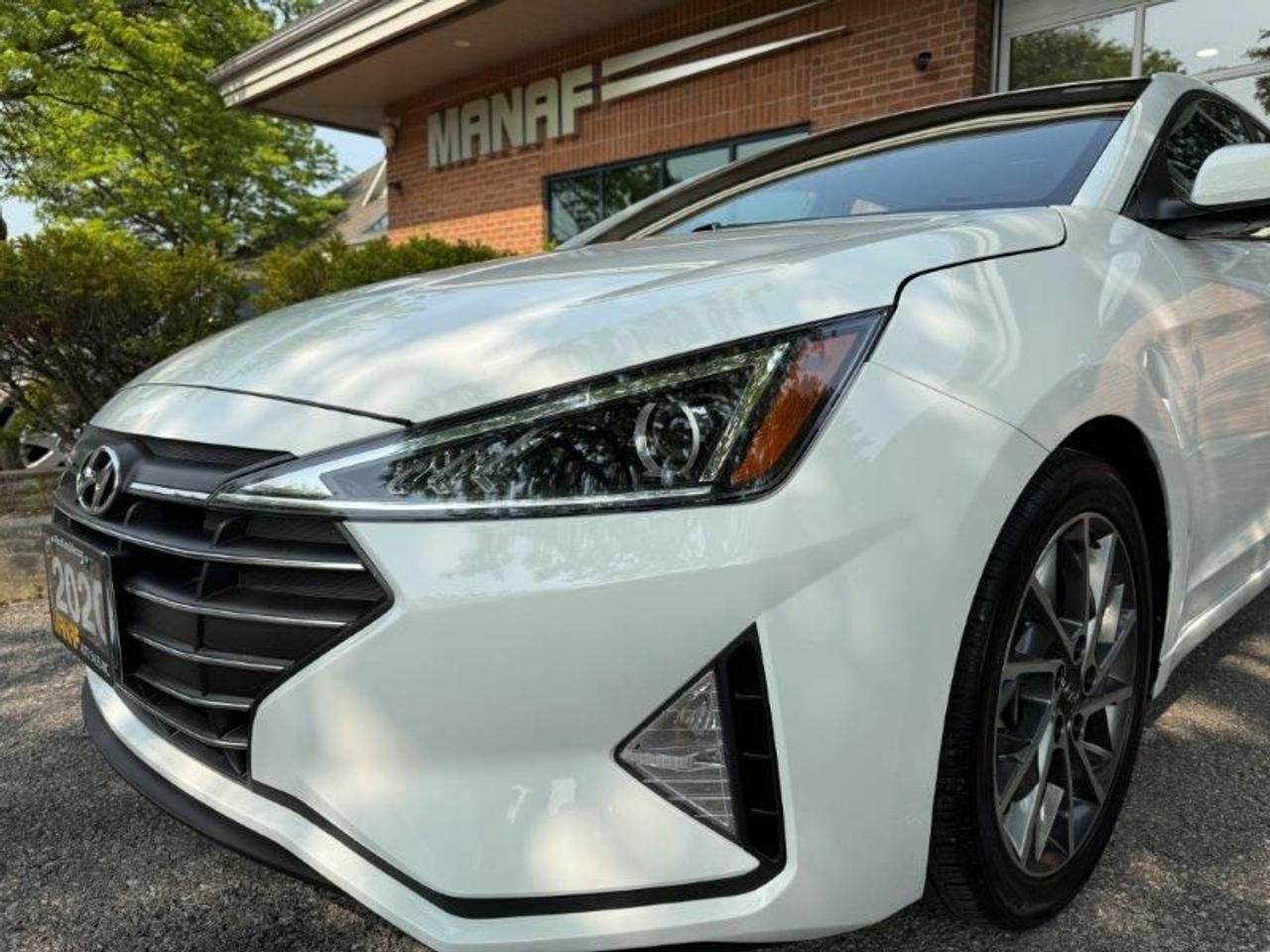 2020 Hyundai Elantra Luxury Apple CarPlay Leather Camera Push Start Photo