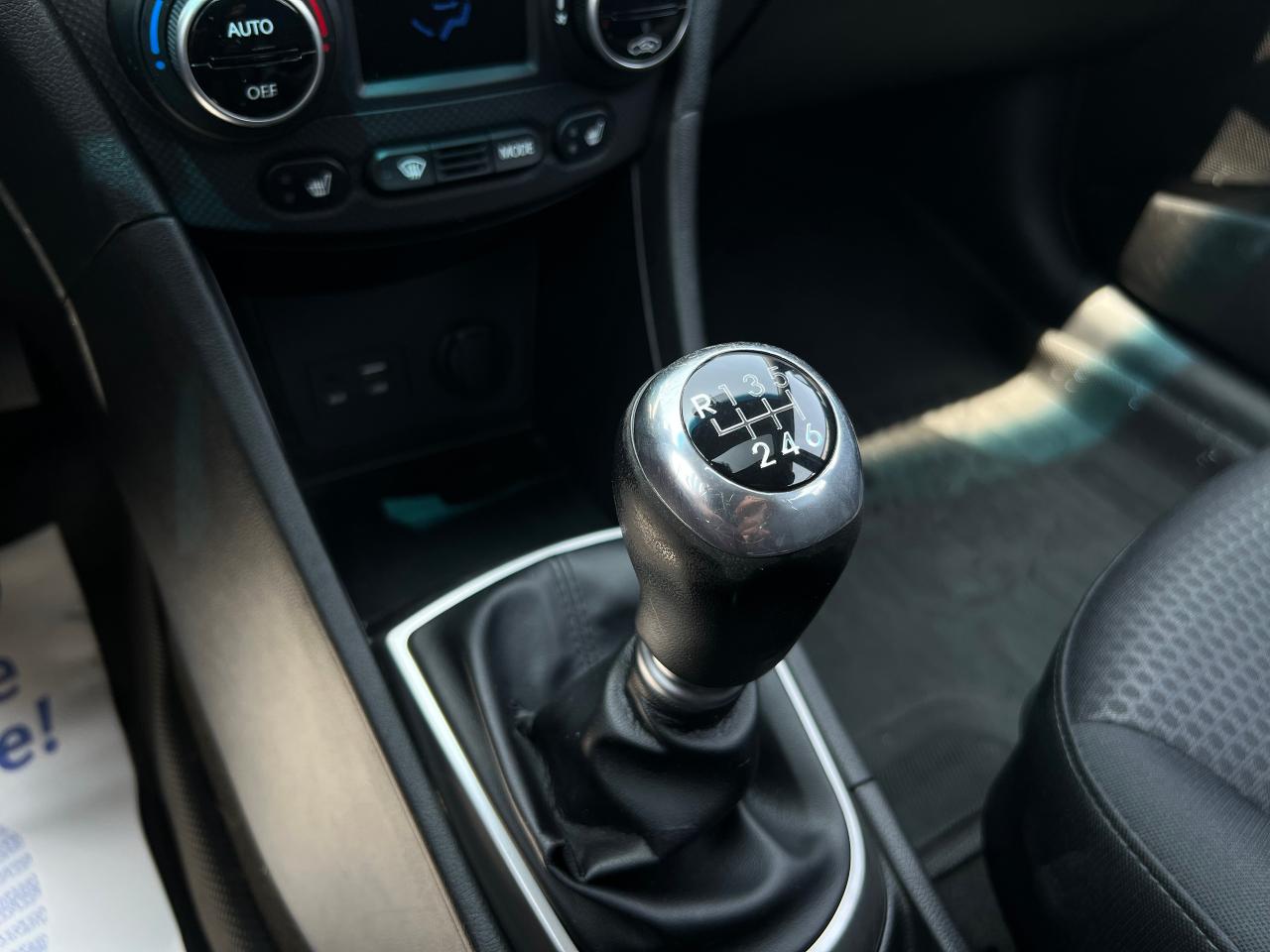 2016 Hyundai Accent 5dr HB Man GLS - Photo #13