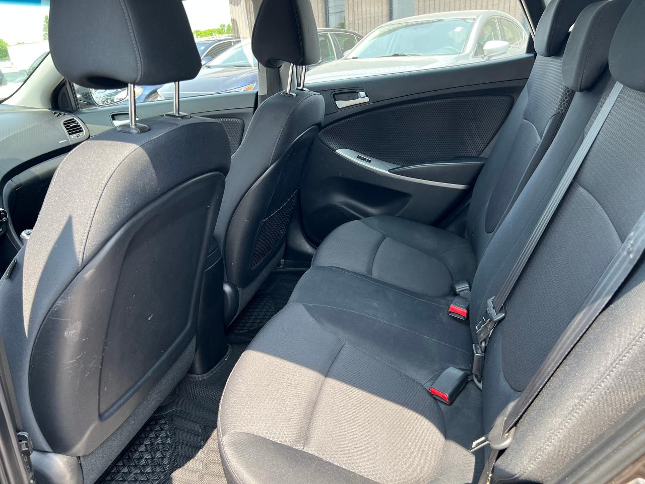 2016 Hyundai Accent 5dr HB Man GLS - Photo #17
