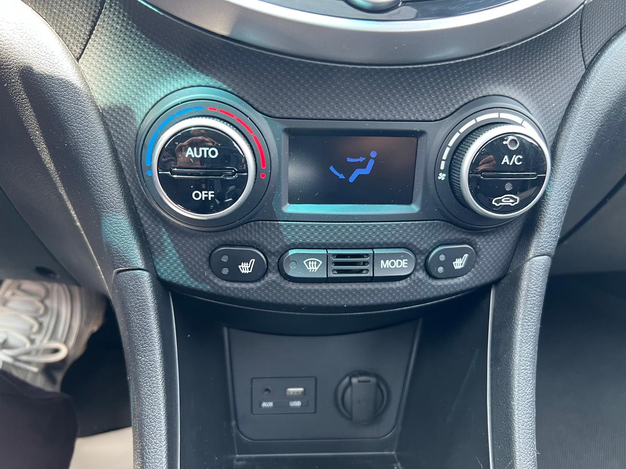 2016 Hyundai Accent 5dr HB Man GLS - Photo #12
