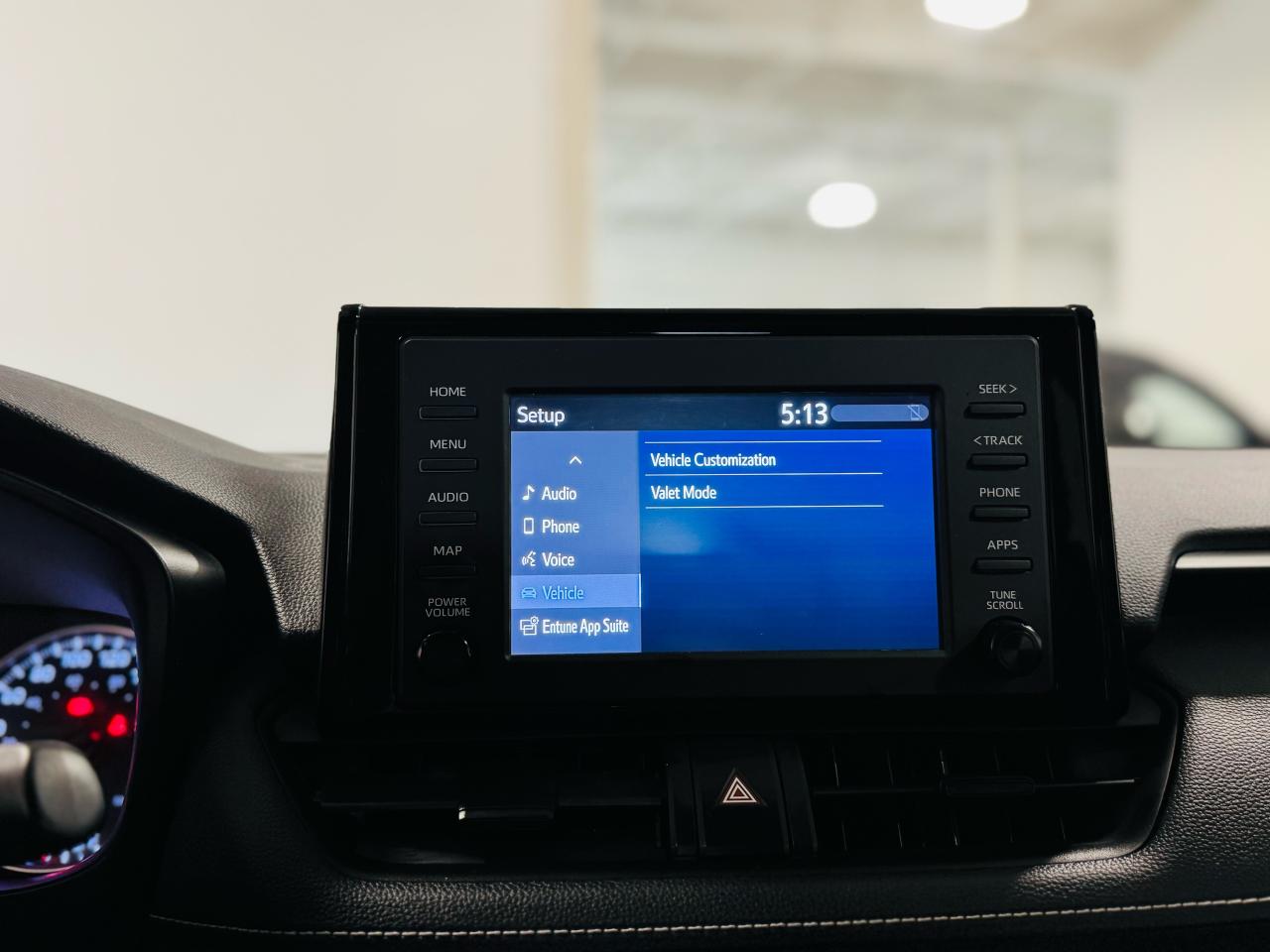 2020 Toyota RAV4 XLE - Photo #18