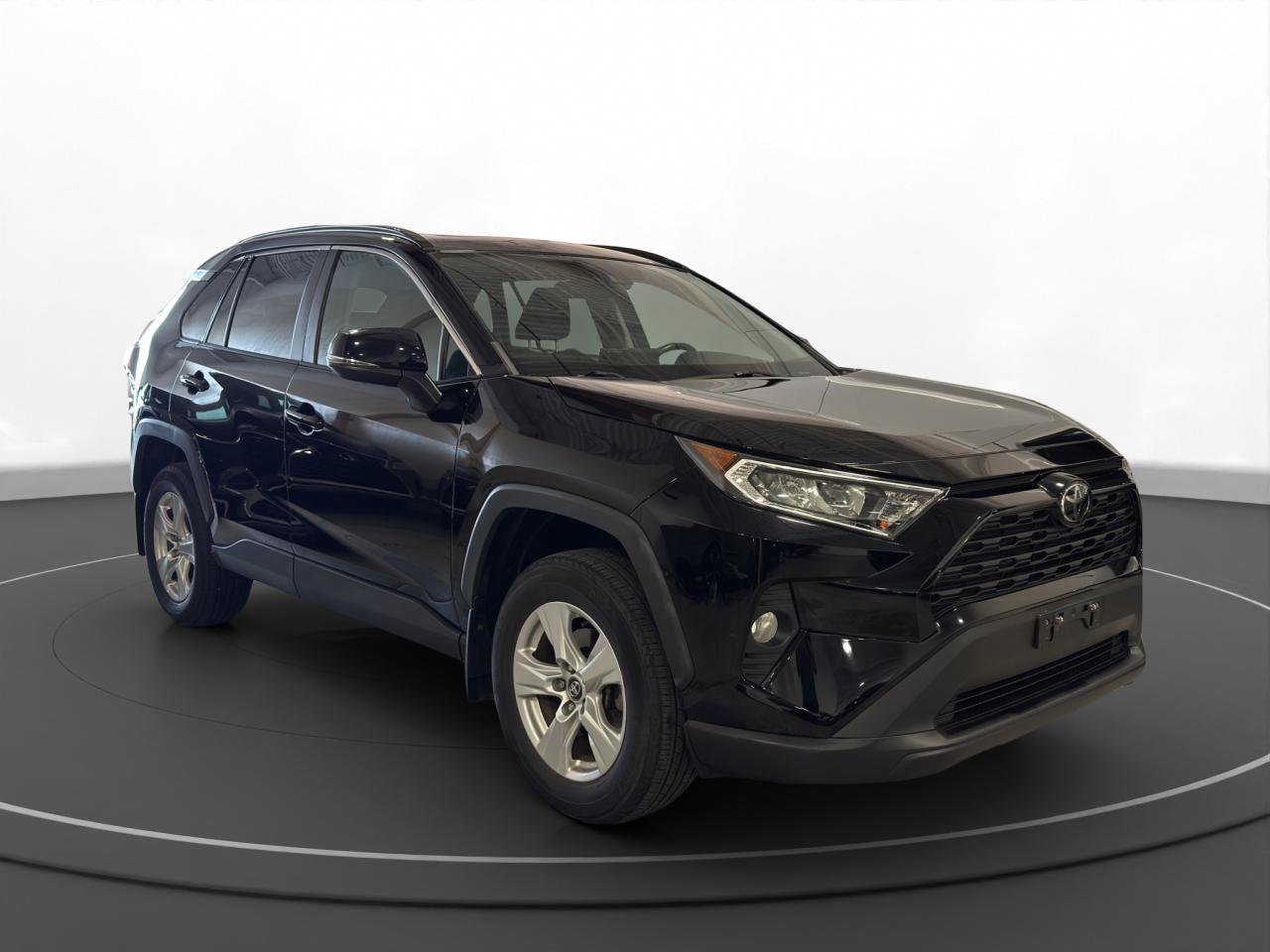 2020 Toyota RAV4 XLE - Photo #3