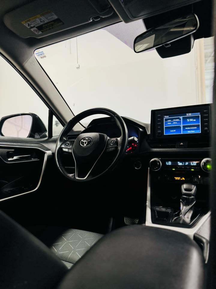 2020 Toyota RAV4 XLE - Photo #23