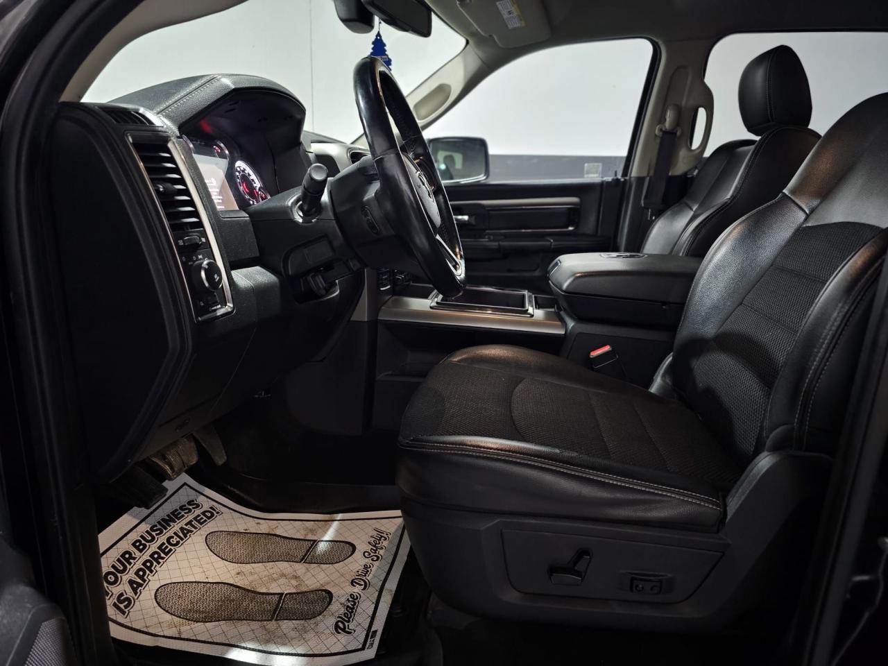 2014 RAM 1500 4WD CREW CAB 149" SPORT - Photo #9
