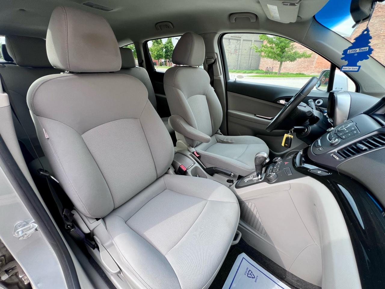 2012 Chevrolet Orlando 1LT - Photo #10
