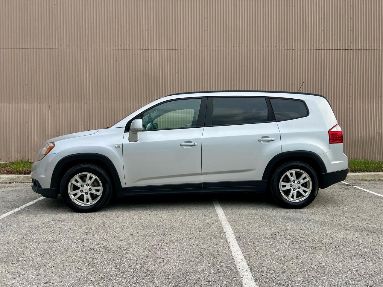 2012 Chevrolet Orlando 1LT - Photo #6
