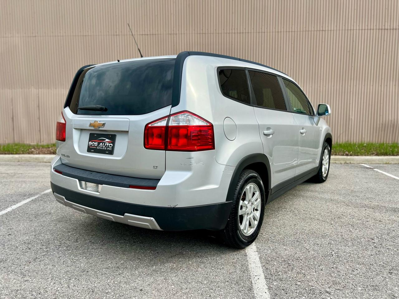 2012 Chevrolet Orlando 1LT - Photo #4