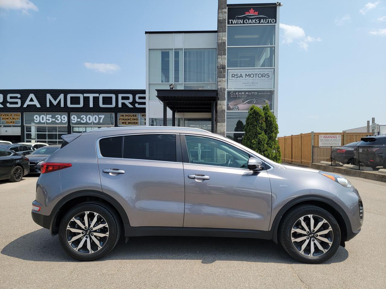 2018 Kia Sportage EX | LEATHER | AWD | CLEAN Photo3