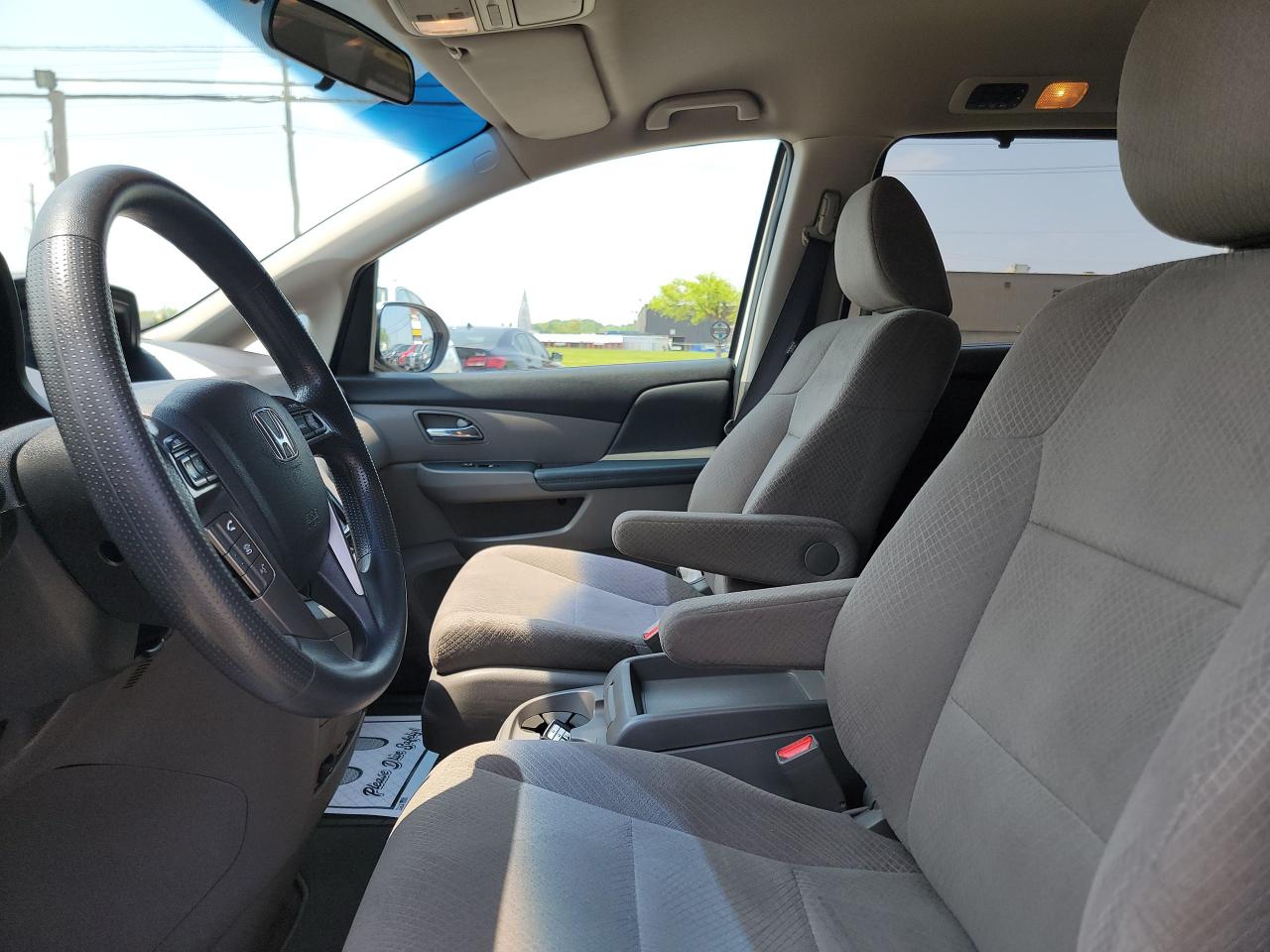2015 Honda Odyssey EX - Photo #10