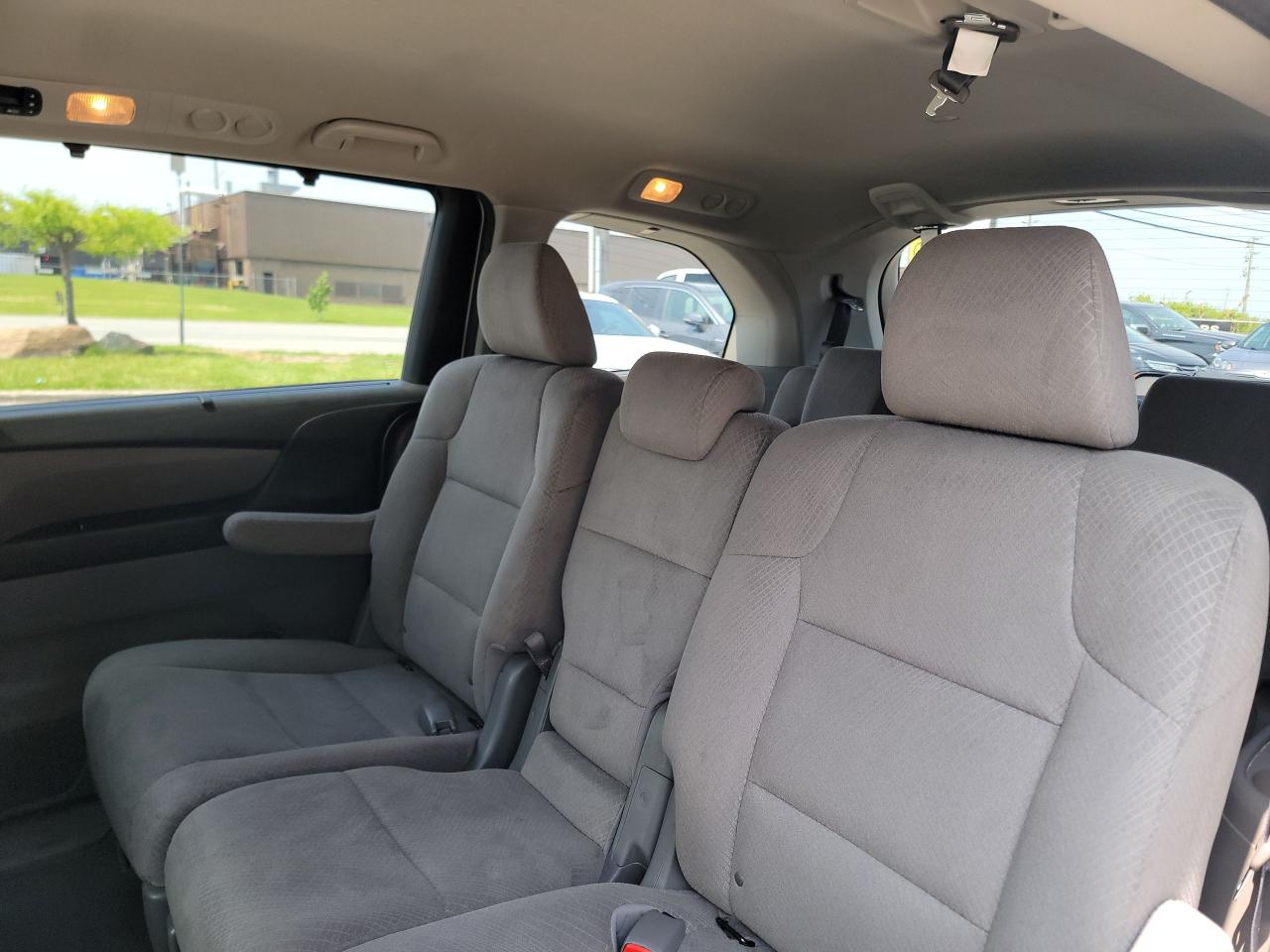 2015 Honda Odyssey EX - Photo #12
