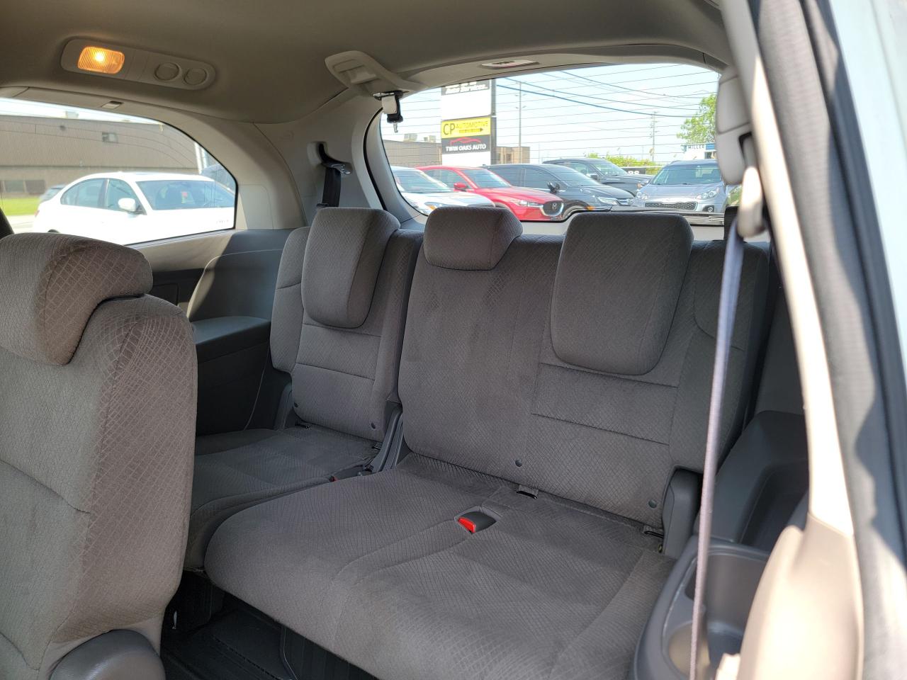 2015 Honda Odyssey EX - Photo #13