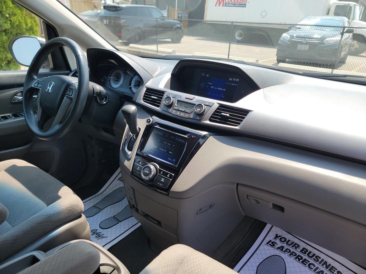 2015 Honda Odyssey EX - Photo #18