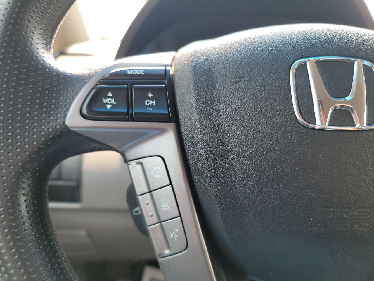 2015 Honda Odyssey EX - Photo #20