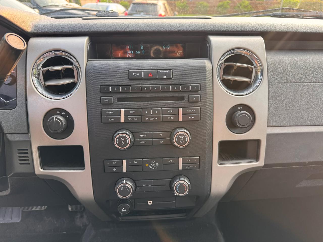 2012 Ford F-150 XLT - Photo #16