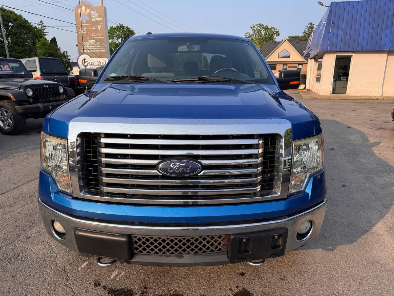 2012 Ford F-150 XLT - Photo #2
