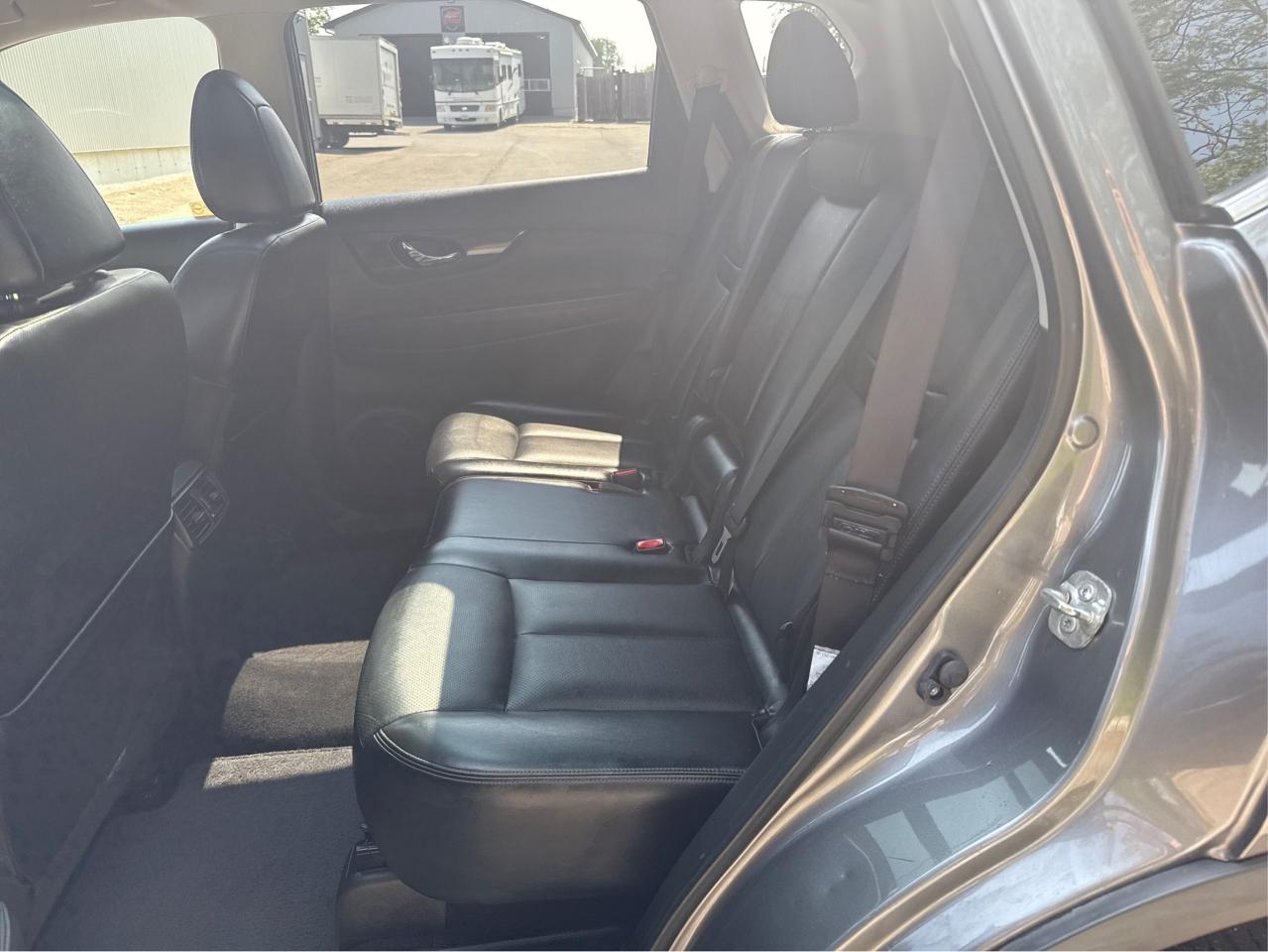 2018 Nissan Rogue SL - Photo #10