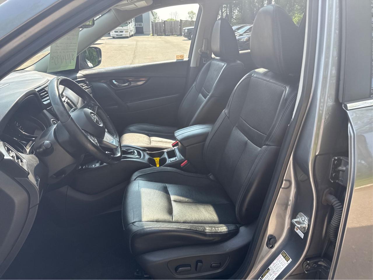 2018 Nissan Rogue SL - Photo #9