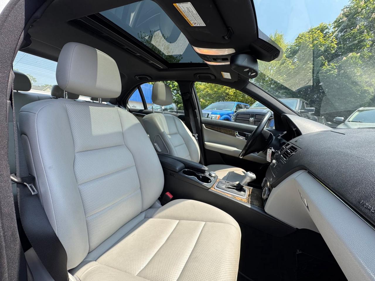 2011 Mercedes-Benz C-Class 4dr Sdn C 250 4MATIC - Photo #17