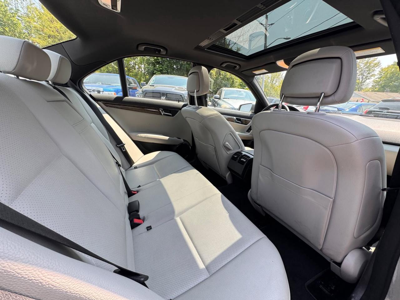 2011 Mercedes-Benz C-Class 4dr Sdn C 250 4MATIC - Photo #18