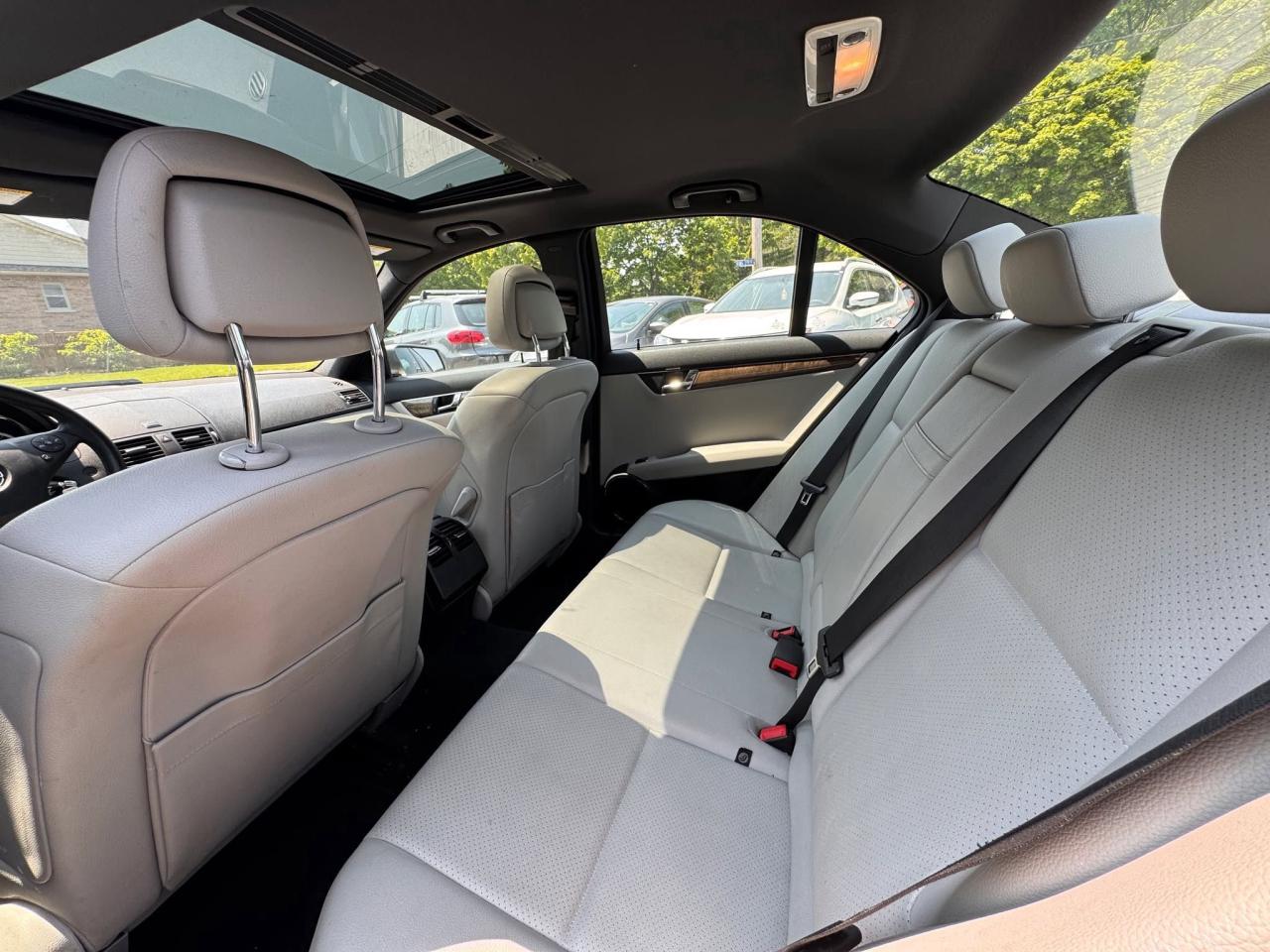 2011 Mercedes-Benz C-Class 4dr Sdn C 250 4MATIC - Photo #20