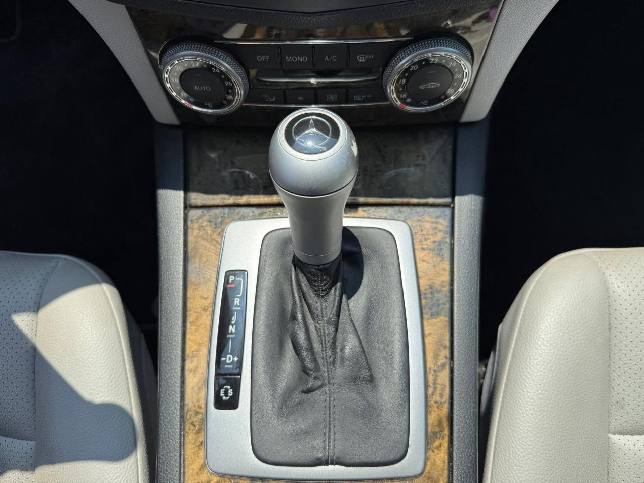 2011 Mercedes-Benz C-Class 4dr Sdn C 250 4MATIC - Photo #32