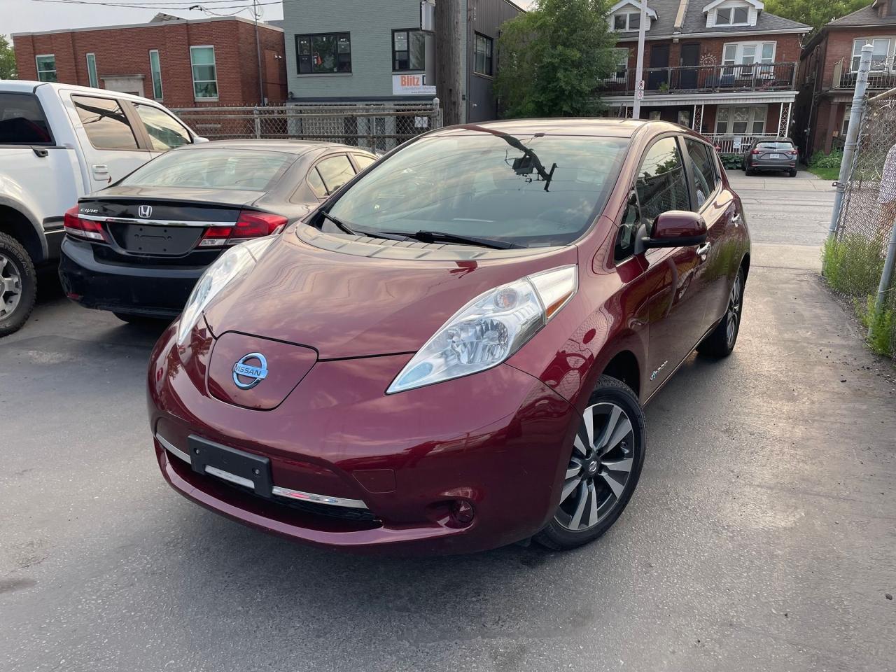 Used 2017 Nissan Leaf SL *ONE OWNER, FULL SERVICE RECORDS, NAV* for sale in Hamilton, ON