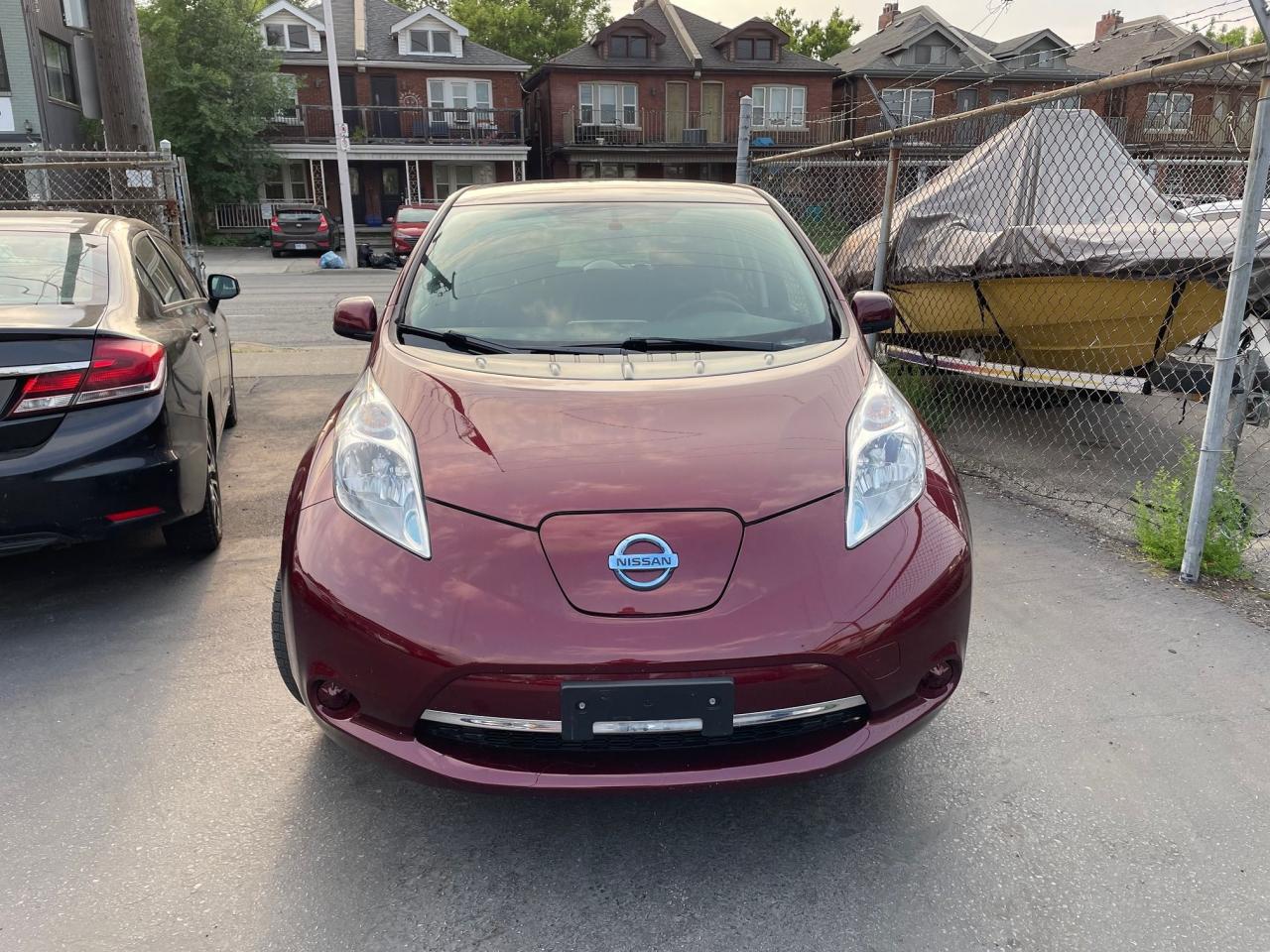 2017 Nissan Leaf SL *ONE OWNER, FULL SERVICE RECORDS, NAV* - Photo #2