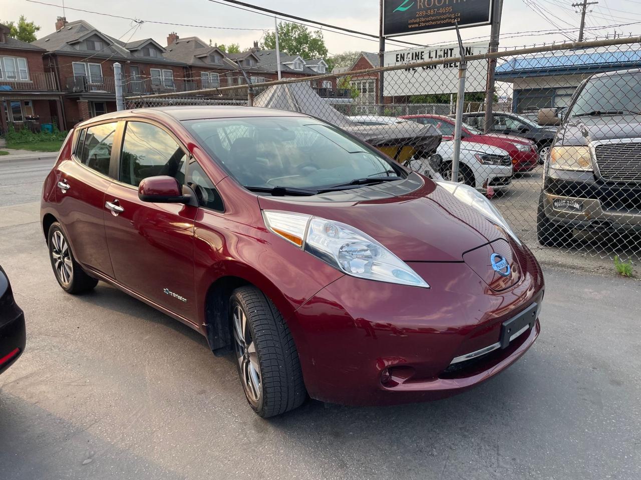 2017 Nissan Leaf SL *ONE OWNER, FULL SERVICE RECORDS, NAV* - Photo #3