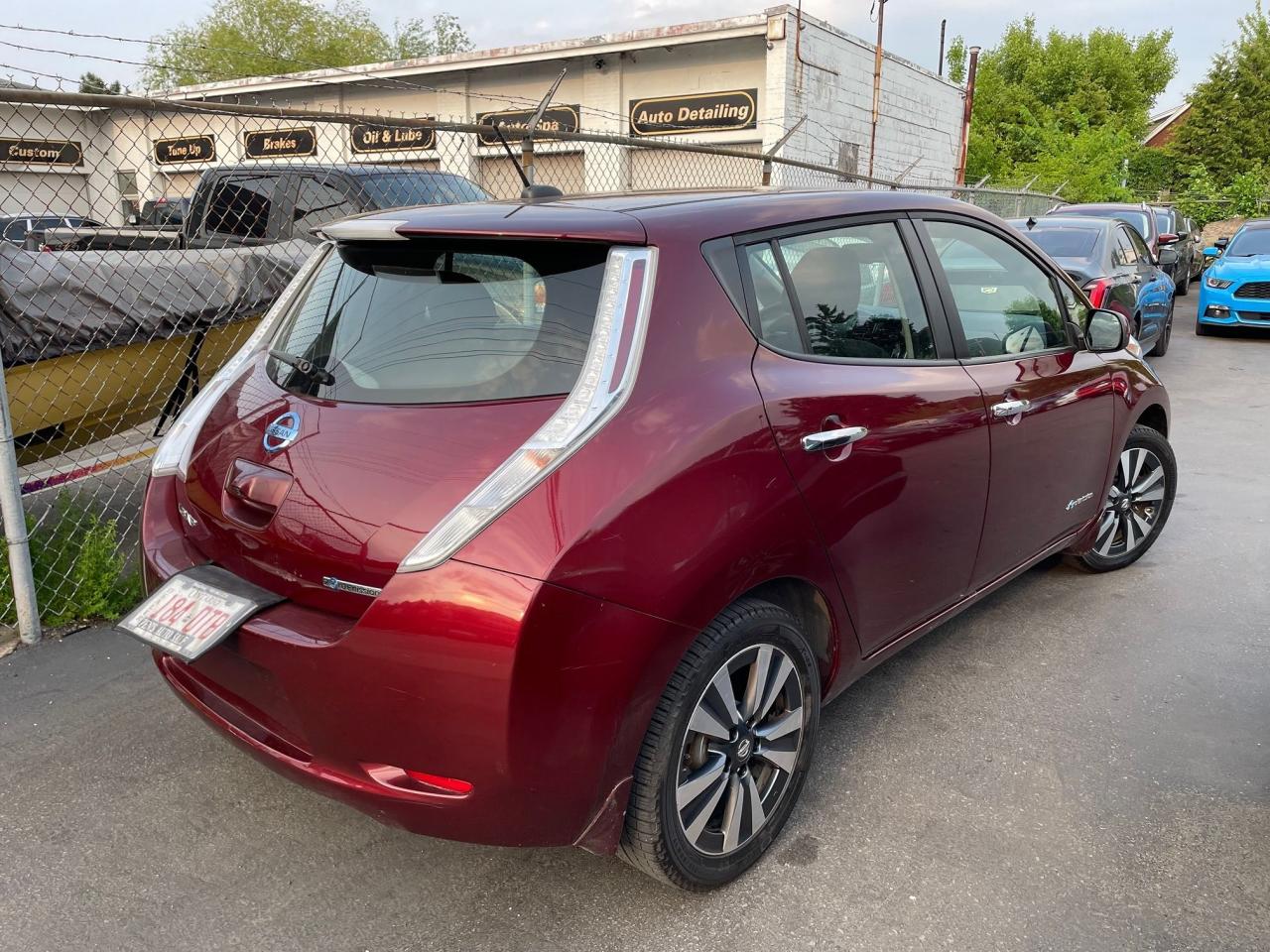 2017 Nissan Leaf SL *ONE OWNER, FULL SERVICE RECORDS, NAV* - Photo #4