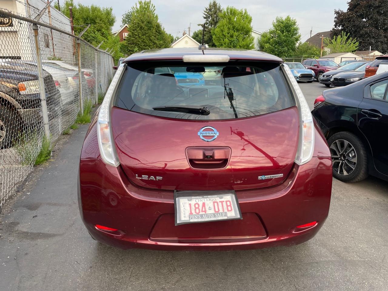 2017 Nissan Leaf SL *ONE OWNER, FULL SERVICE RECORDS, NAV* - Photo #5