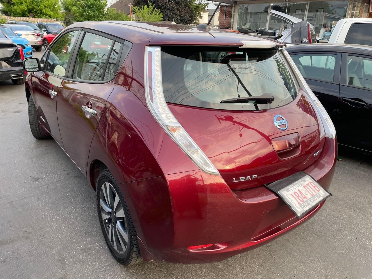 2017 Nissan Leaf SL *ONE OWNER, FULL SERVICE RECORDS, NAV* - Photo #6