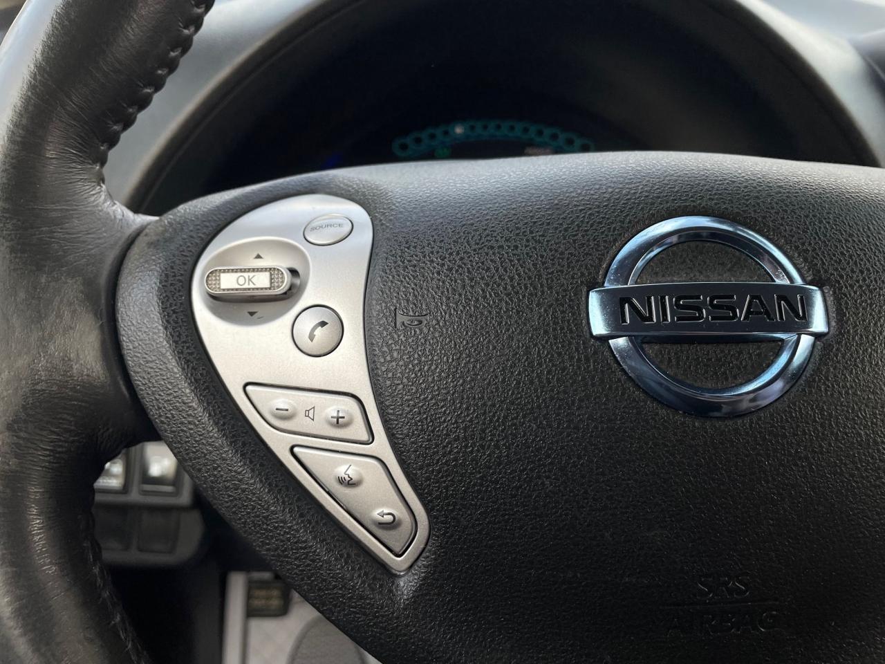 2017 Nissan Leaf SL *ONE OWNER, FULL SERVICE RECORDS, NAV* - Photo #12