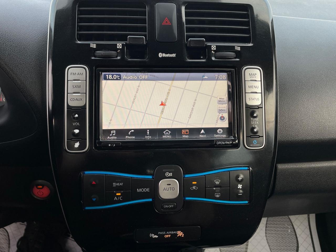 2017 Nissan Leaf SL *ONE OWNER, FULL SERVICE RECORDS, NAV* - Photo #14