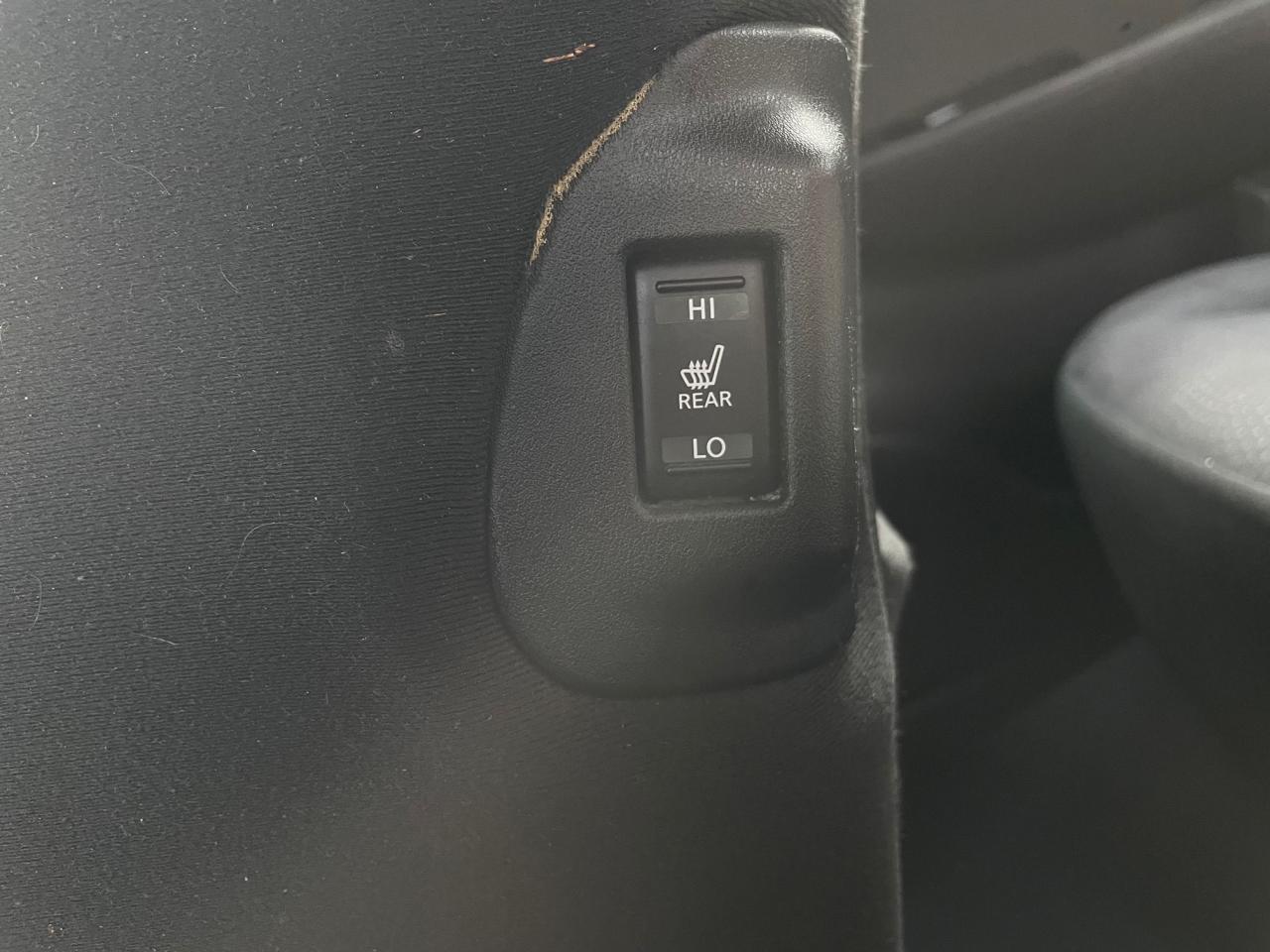 2017 Nissan Leaf SL *ONE OWNER, FULL SERVICE RECORDS, NAV* - Photo #19