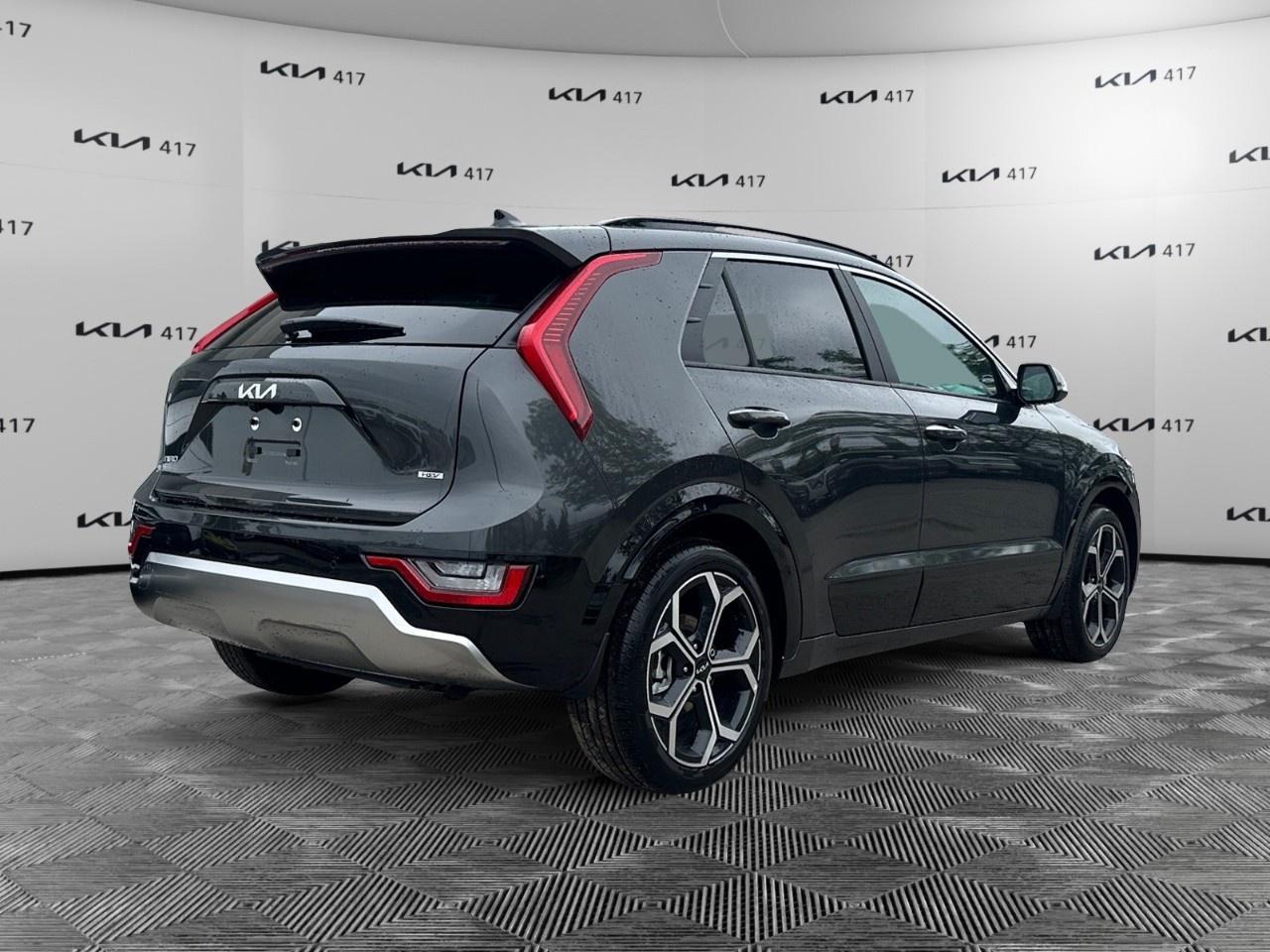 2025 Kia NIRO SX Photo