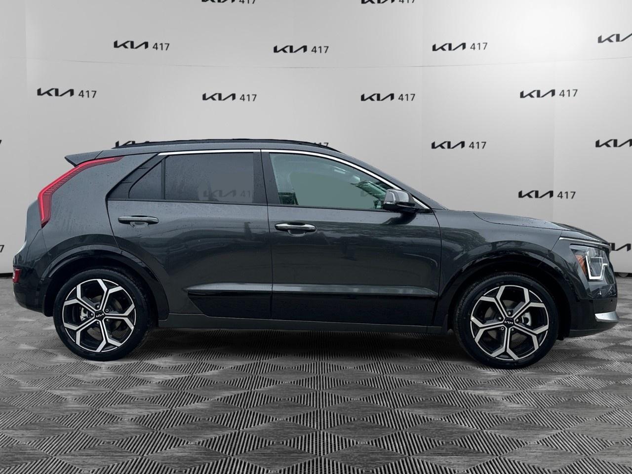 2025 Kia NIRO SX Photo
