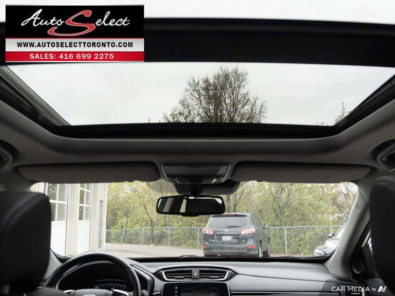 2017 Honda CR-V Touring Leather - Sunroof - Apple Carplay - Android Auto Photo