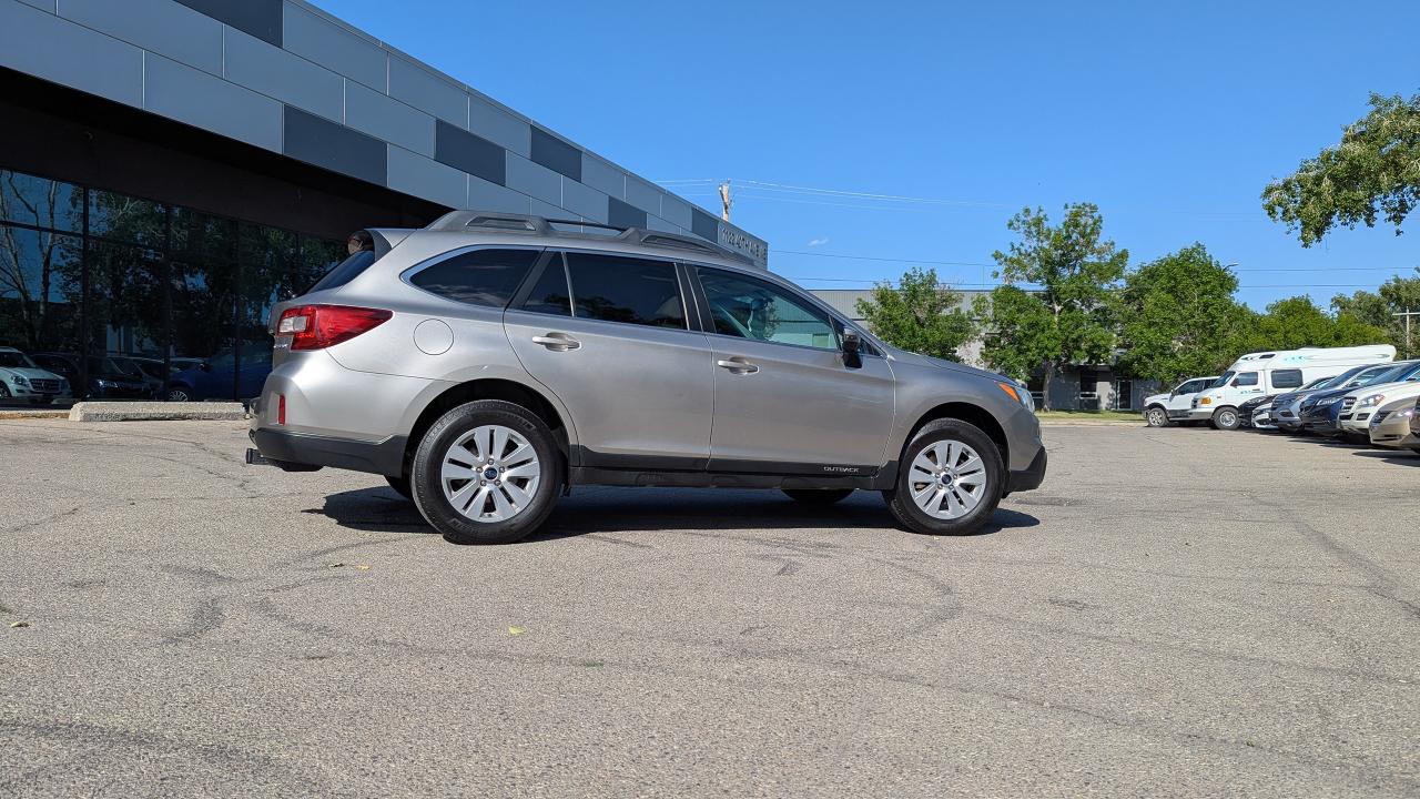 2016 Subaru Outback 2.5i w/Touring Pkg - Photo #4