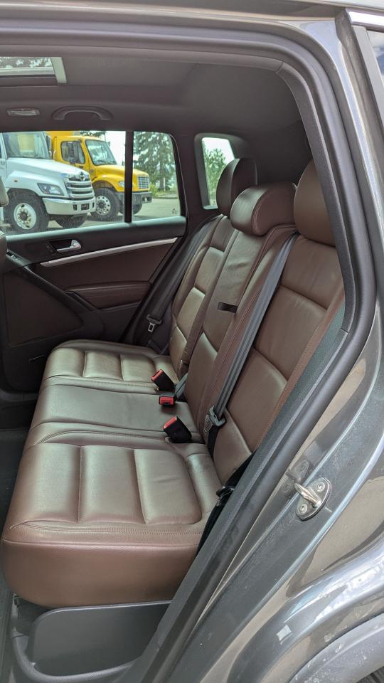 2015 Volkswagen Tiguan 4MOTION 4DR AUTO HIGHLINE R-Line Tech Package - Photo #8