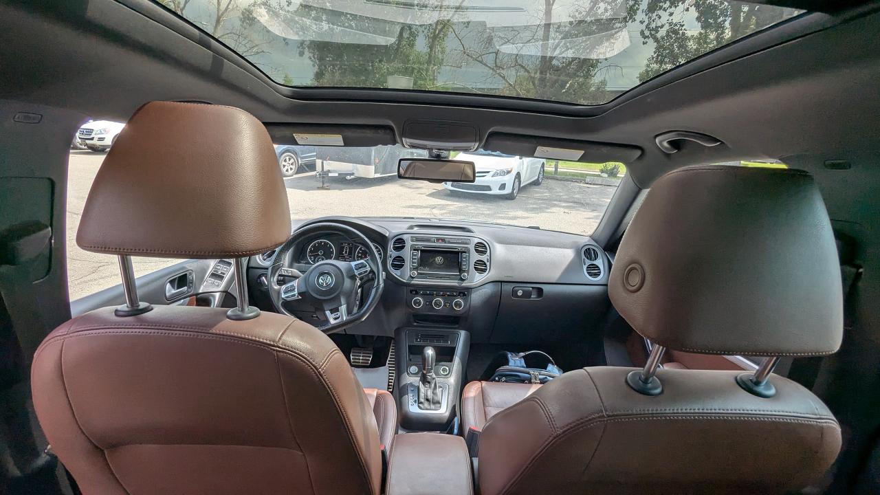 2015 Volkswagen Tiguan 4MOTION 4DR AUTO HIGHLINE R-Line Tech Package - Photo #9