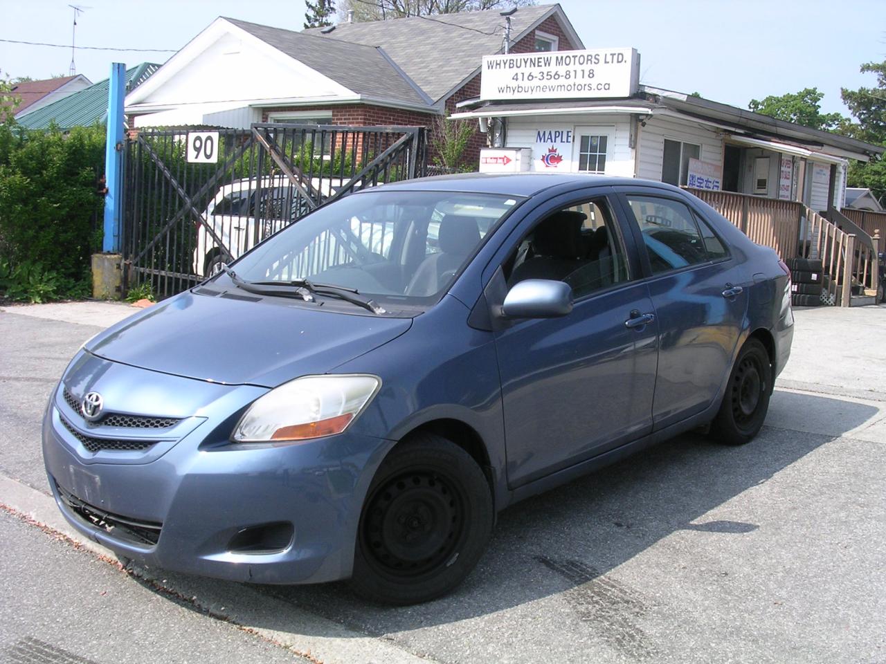 2008 Toyota Yaris LE - Photo #1